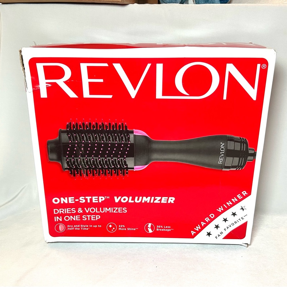 New Revlon One-Step Volumizer Hot Brush. Dries & Volumizes in one step
